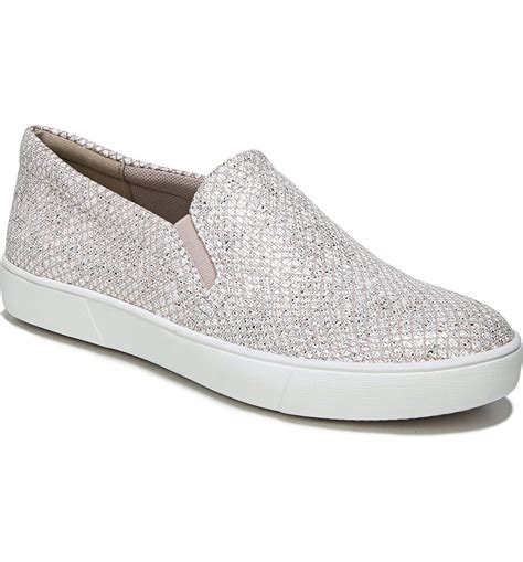 slip-on naturalizer shoes for women|naturalizer women's marianne sneaker.